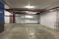Mascot - Secure Parking with Extra Facilities Use near Train Station