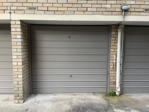 Locked Garage! Coogee Beach, Airport, CBD.