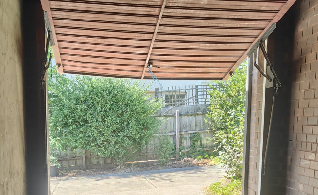 Balwyn - Secure Garage for Storage/Parking near Shopping Centre