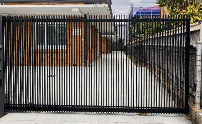 New Farm - Sheltered and Secure Gated Parking close to Ferry Terminal