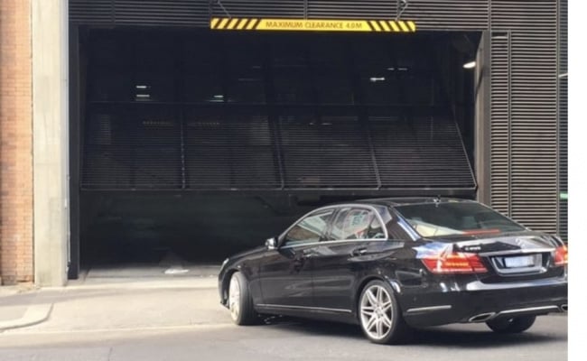 Melbourne - Perfect safe parking spot in CBD