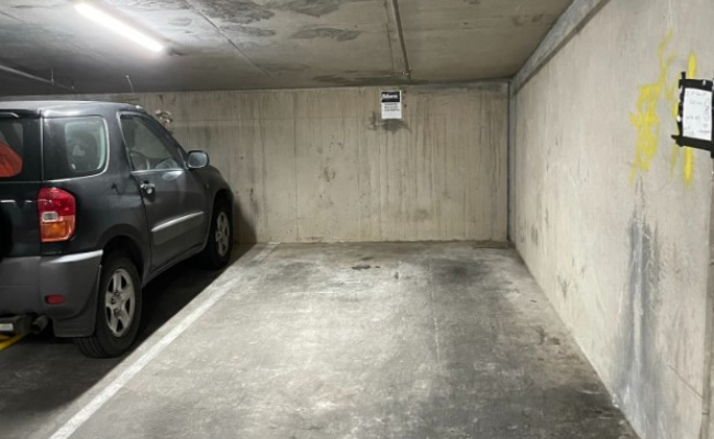 Great car park at central location
