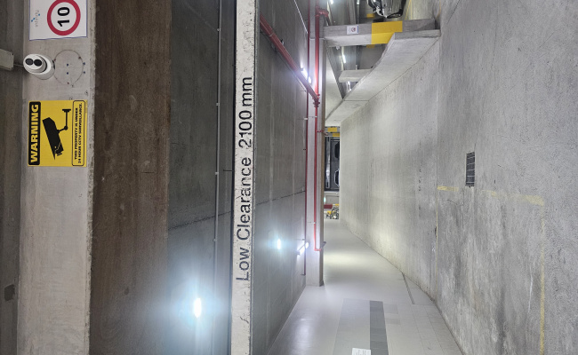 East Perth Secure Car Bay - CCTV cameras and car wash bay