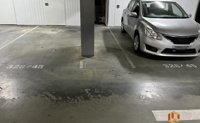 Secured basement parking in CBD (45 Ainslie Avenue)