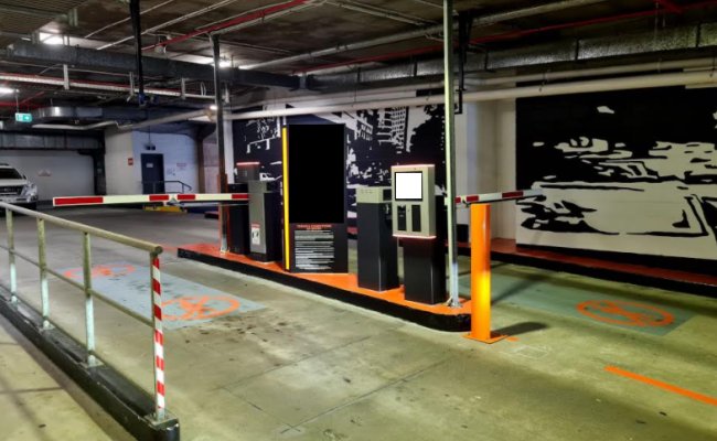 Brisbane - Secured Unreserved Parking Space in CBD