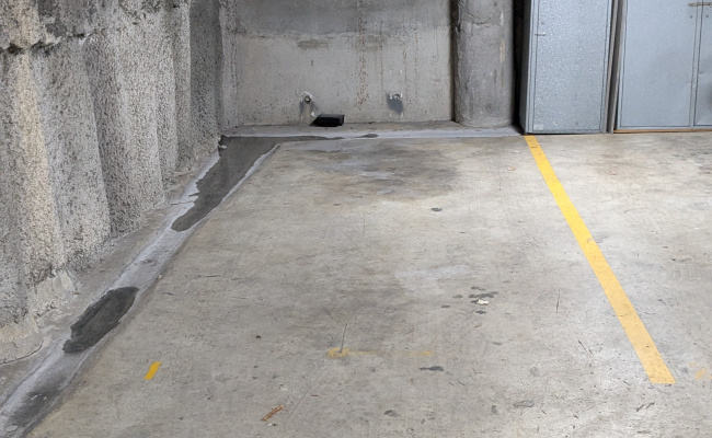 Indoor Parking close to Crows Nest Metro (24/7 access)