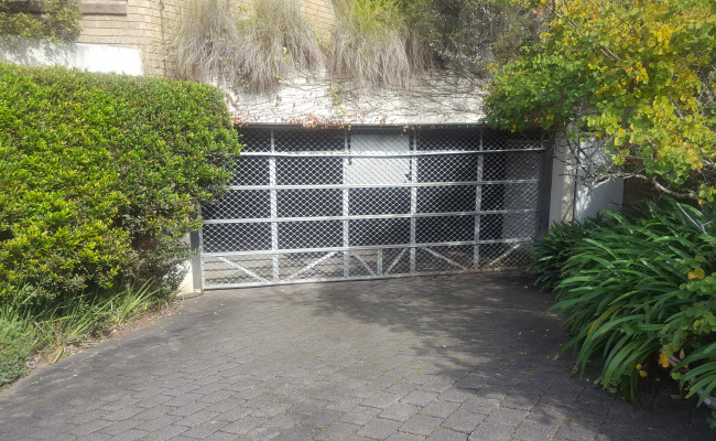 Security parking close to North Sydney