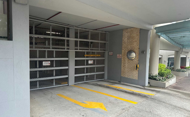 Secure Underground Double-Lockup Garage Milsons Pt #2