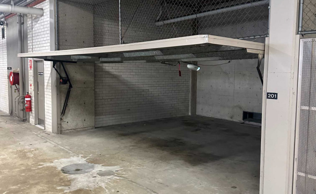Secure Underground Double-Lockup Garage Milsons Pt #2