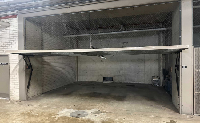 Secure Underground Double-Lockup Garage Milsons Pt #2