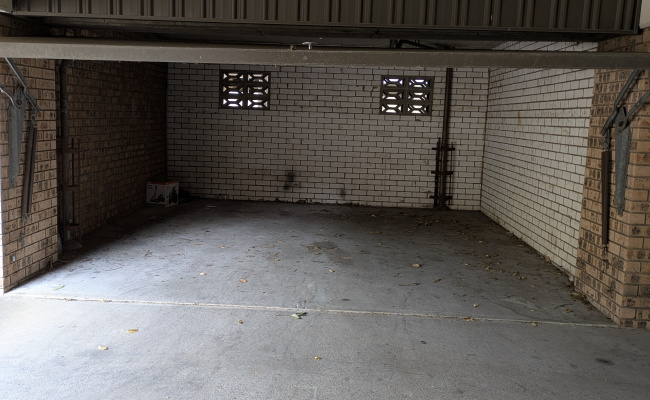 Great parking space near Westmead station