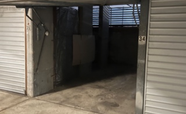 Secure garage in Pyrmont