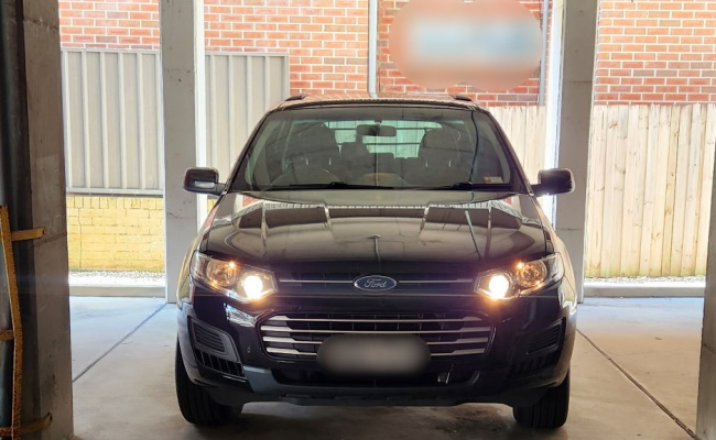 Safe and secure parking close to CBD and RPA near public transport.