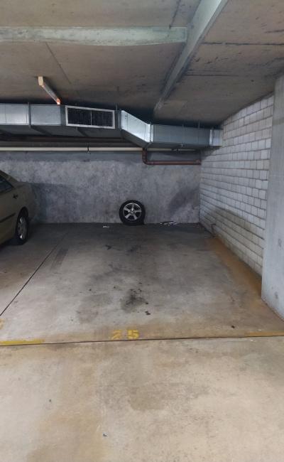 Safe car park 5 minutes walk from UNSW campus in Kingsford.