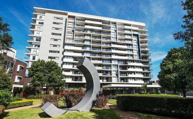Secure carpark in 35 arncliffe st wolli creek