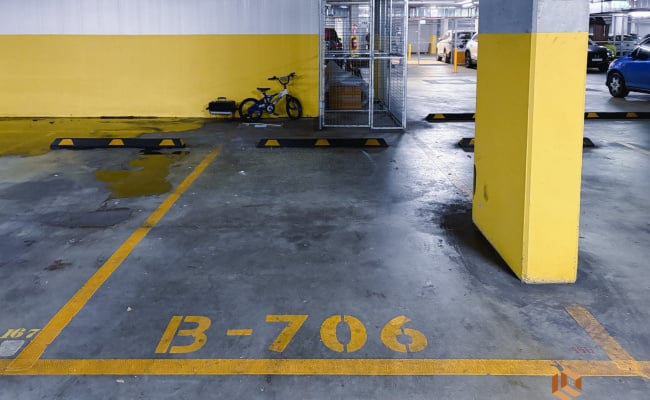 Parking available (40-50 Arncliffe St, Wolli Creek)