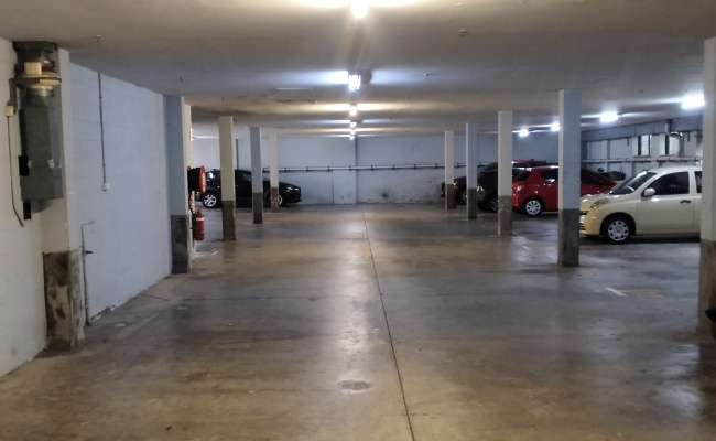 Great parking on a private garage in Camperdown