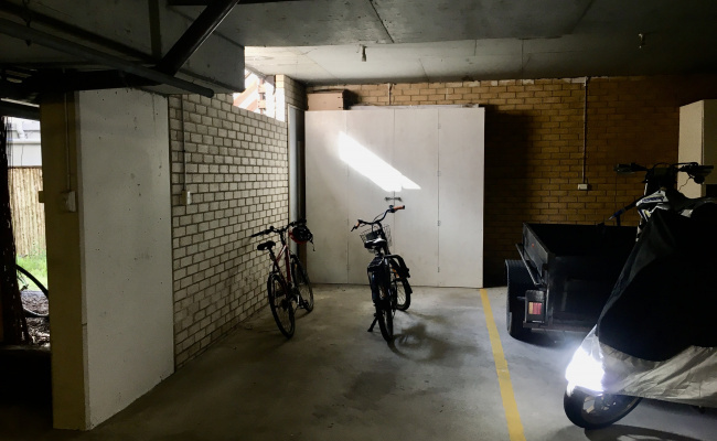 Parking space in Fairlight