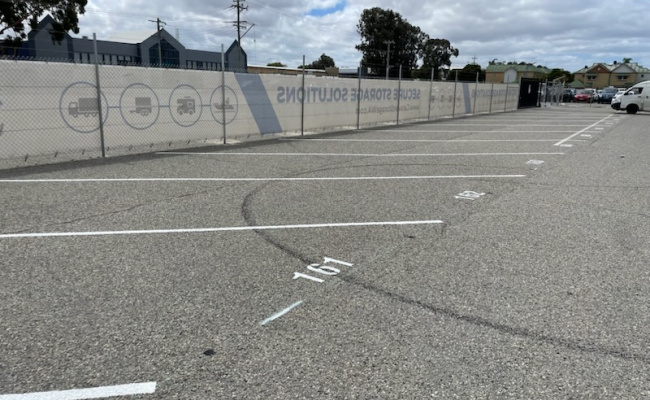 Belmont - Spacious Outdoor Parking Bay Ideal for Caravans and Boats (Up to 10m)