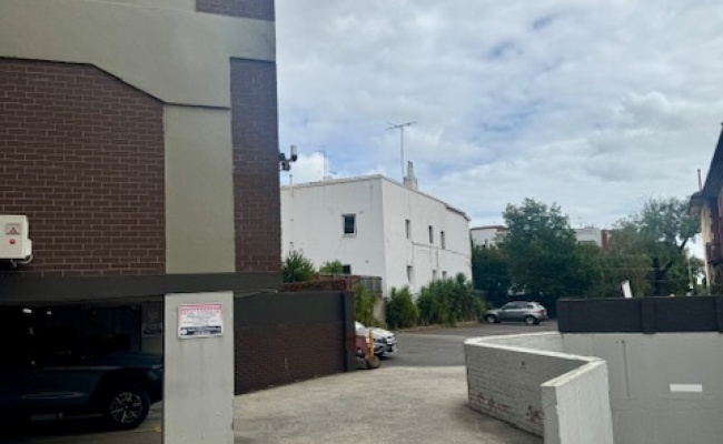 BARKLY STREET, ST KILDA - SECURE CAR PARK