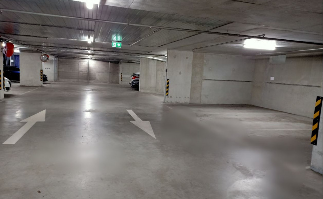 Indoor Lot in CBD, in a clean spacious spot, a good management. Driver's access is via human lifts.