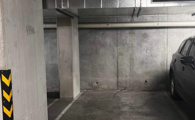 Premium parking space near Flagstaff Garden and Southern Cross Station