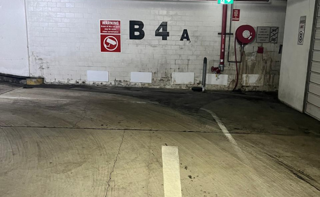 #264 33 Potts Point CBD Parking