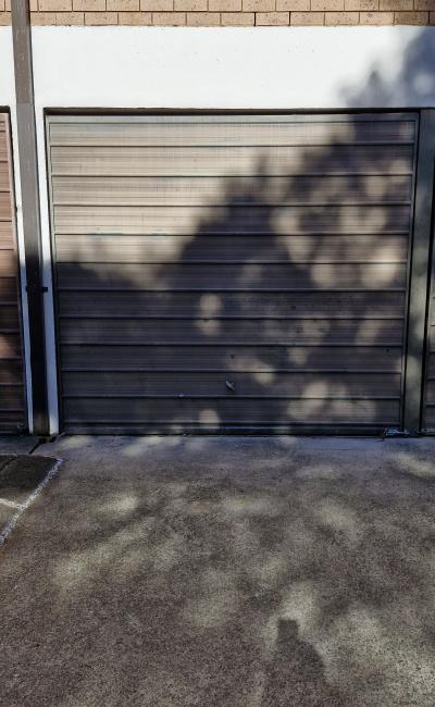 Lock up garage in peaceful side of Liverpool, SouthWest Sydney