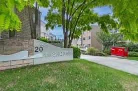 Great spot in Central Belconnen near the mall - secure & undercover