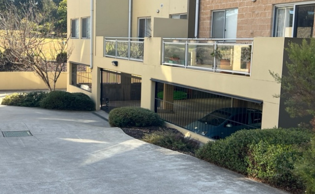 Belconnen - Secure Parking close to Westfield, UC, ABS, Home Affairs #1