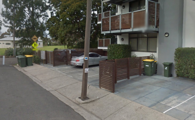 Safe parking spot just off Swan Street Richmond