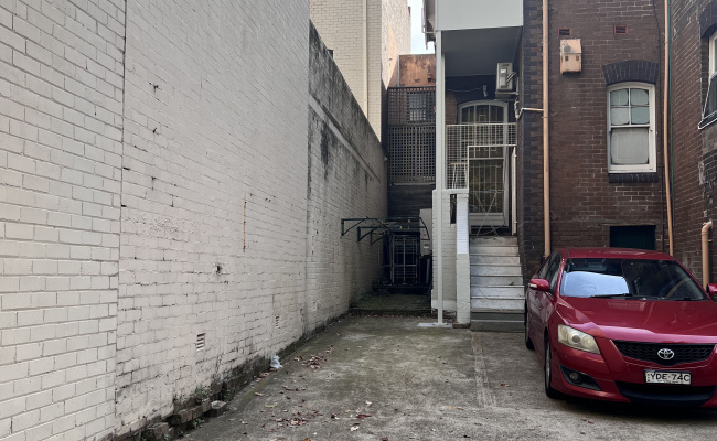 Parking in Randwick, near Randwick Lightrail station, close to shooping mall, Hospital and UNSW