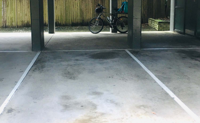 Off Street Parking for bus & ferry Neutral Bay