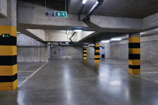Secure 24/7 car space on Berry Street (North Sydney)