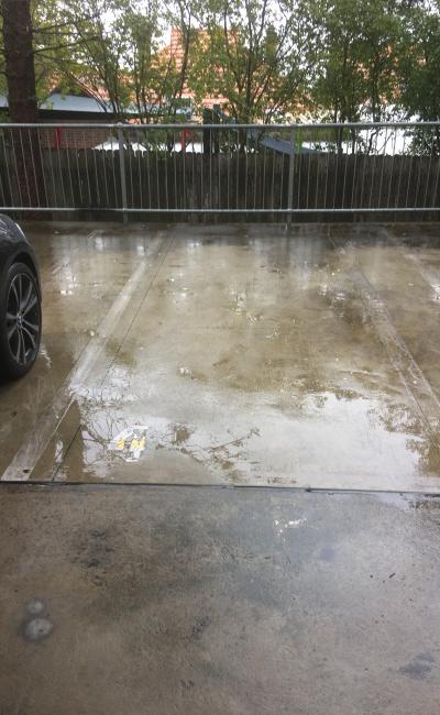 Gated parking space, 2 minutes from North Sydney