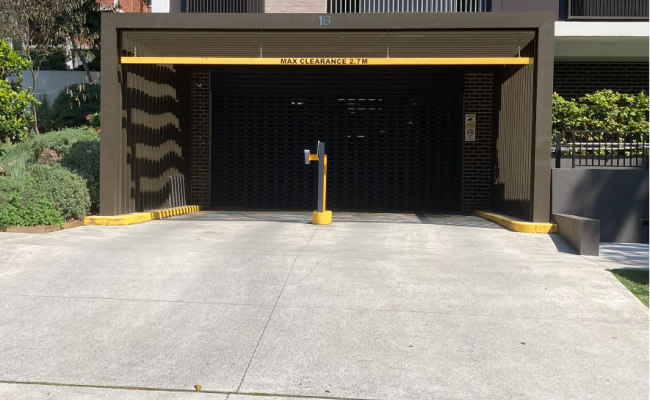 Lane Cove - Secure Undergound Parking close to Public Transport