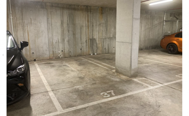 Lane Cove - Secure Undergound Parking close to Public Transport