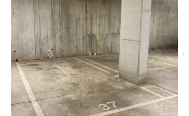 Lane Cove - Secure Undergound Parking close to Public Transport