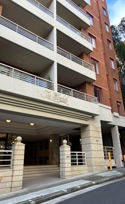 Indoor parking space in Elizabeth Bay 3 min walk to Kings Cross station