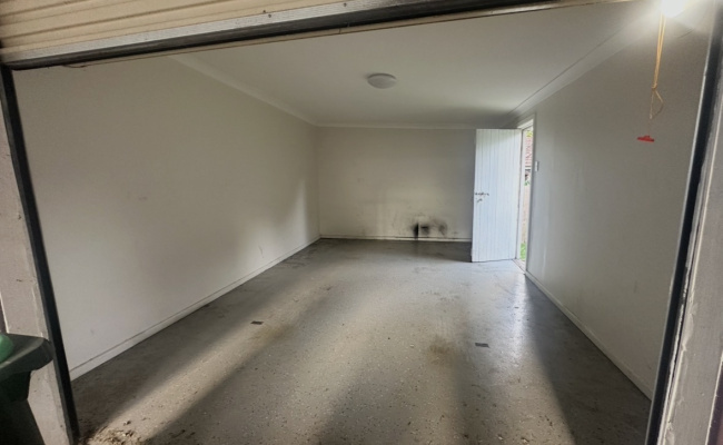 Garage in Rhodes