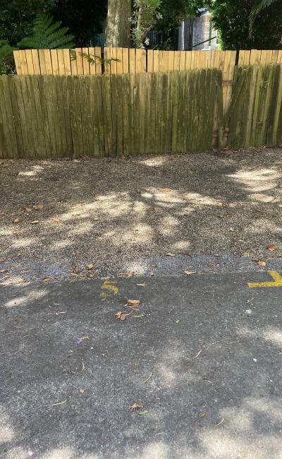 Great parking near to light rail, hospitals ,UNSW.