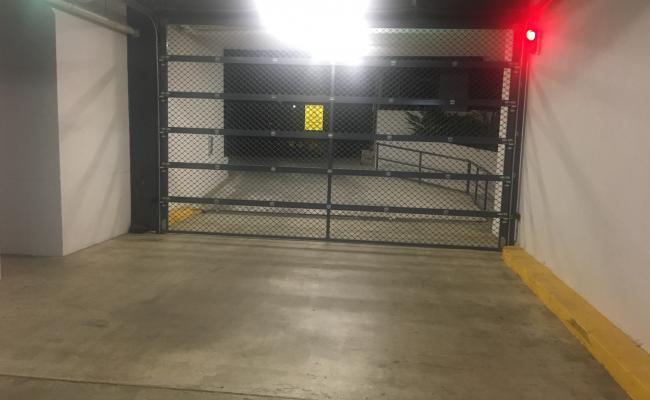 Secure 24hr Parking close to Wolli Creek Station