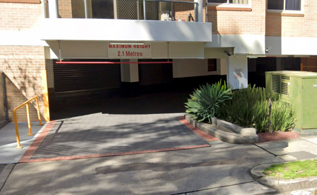 Secured parking in Wolli Creek (97 Bonar St)
