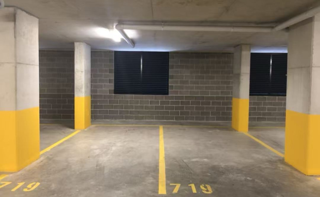 Secured Undercover Parking (Level 1) Close to the Airport & Train Station