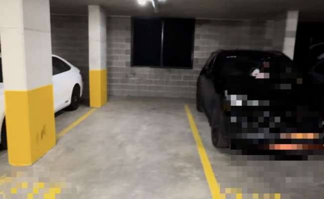 Wolli Creek - Secure Indoor Parking near Train Station and International Airport