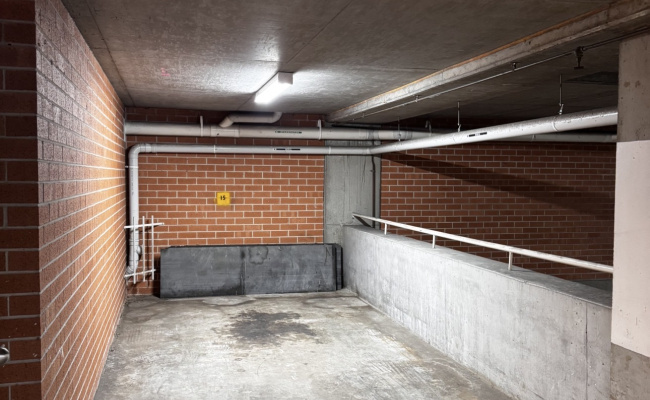 Great parking space near bondi beach and bondi junctiom