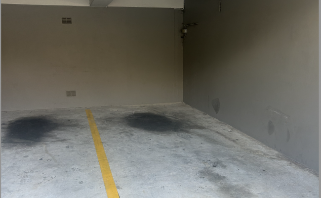 Undercover Space Close to 1 min from Bondi Beach & Bondi Road!