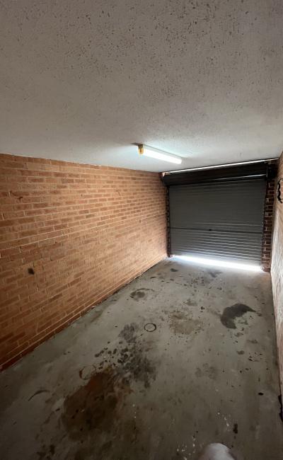Covered parking place (Garage) in kingsford