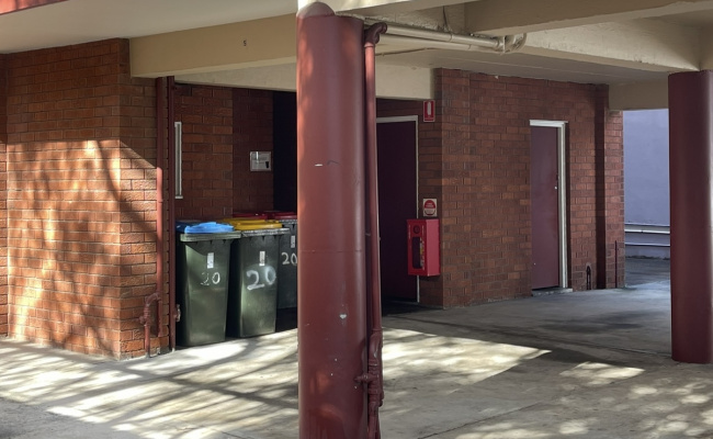 Great location close to Westfield, Bondi Road, 10 minutes walking to Bondi Junction Train Station
