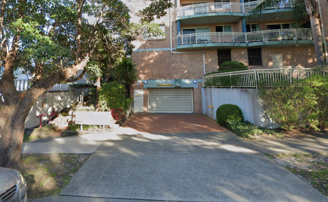 Car space in Kingsford 10min walk into randwick